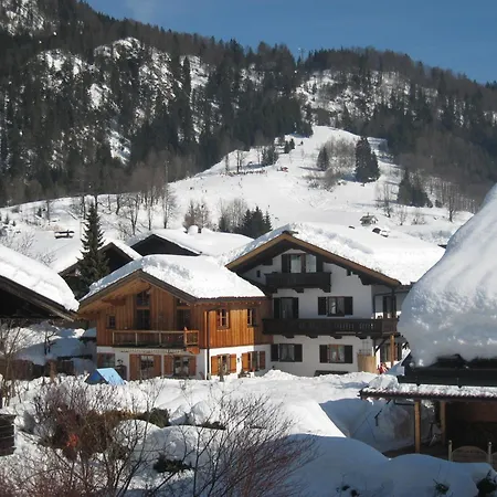 Gaestehaus Bergwinkl 雷特温克尔