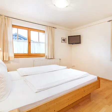 公寓 Gaestehaus Bergwinkl 雷特温克尔