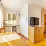 Апартаменты Gaestehaus Bergwinkl