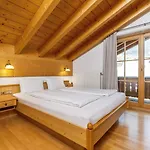Апартаменты Gaestehaus Bergwinkl